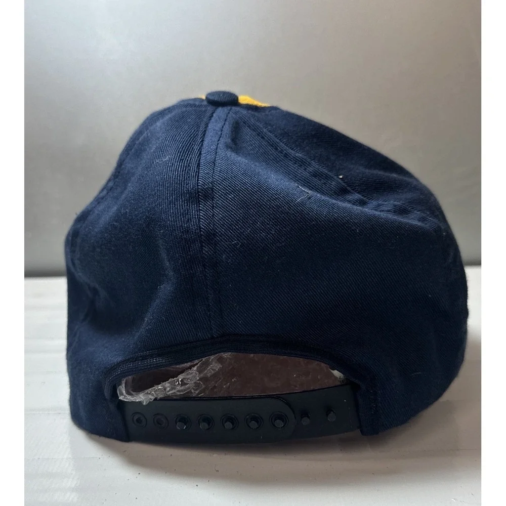 Vintage Boy Scouts CUB Scouts Hat Youth S/M Blue Gold Wolf Embroidered Snapback
